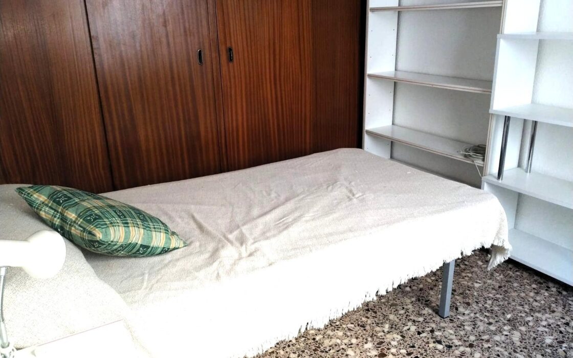 Квартира с балконом в Сан-Висенте, 3 комнаты, 82 кв.м.