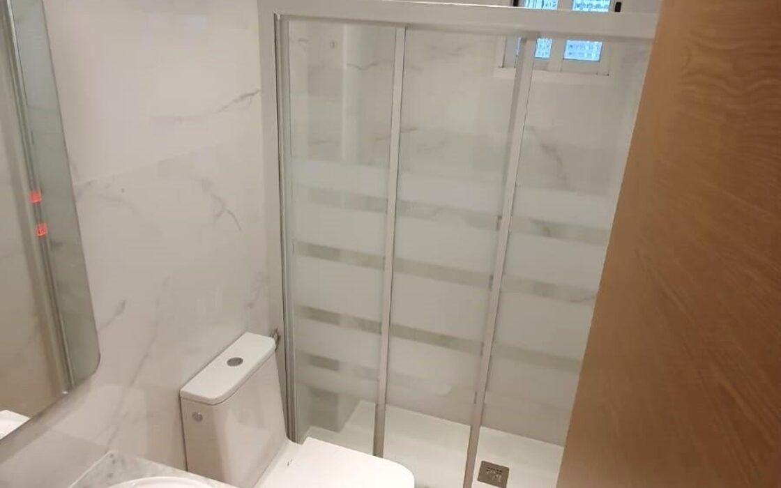 Отремонтированная 4-комнатная квартира в Алькорконе 61 кв.м.