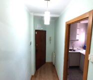 Отремонтированная 4-комнатная квартира в Алькорконе 61 кв.м.