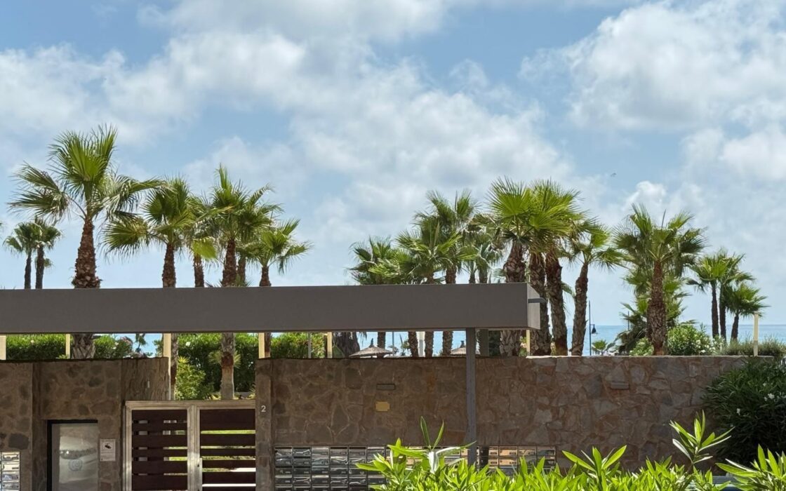 Апартаменты в Пунта Прима с видом на море 101 кв.м 3 спальни