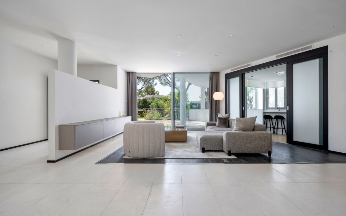 Таунхаус 2 спальни в Сьерра Бланка, Марбелья с террасой