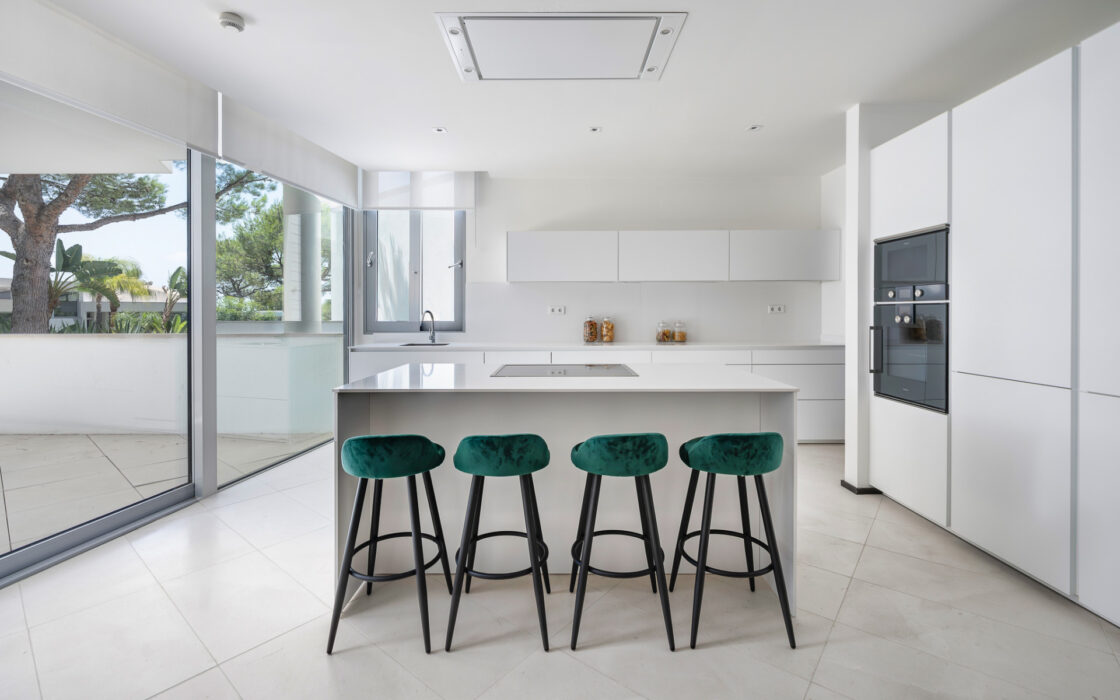 Таунхаус 2 спальни в Сьерра Бланка, Марбелья с террасой