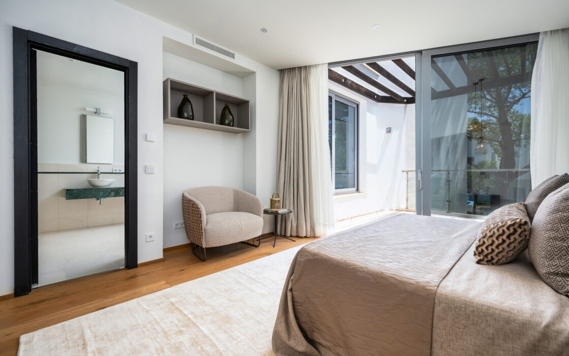 Таунхаус 2 спальни в Сьерра Бланка, Марбелья с террасой