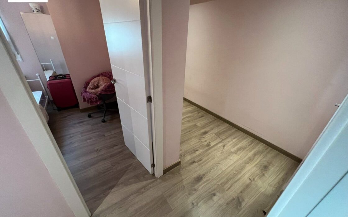 Квартира в Салере 99 кв.м с террасой у моря