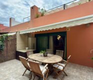 Дом в Аликанте 288 кв.м с террасой рядом с морем