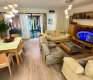 Дом в Аликанте 288 кв.м с террасой рядом с морем