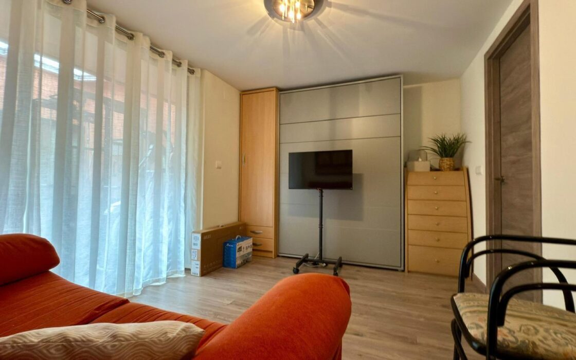 Дом в Аликанте 288 кв.м с террасой рядом с морем