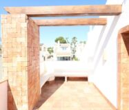 Дом в Ориуэла Коста 189 кв.м с террасой и джакузи