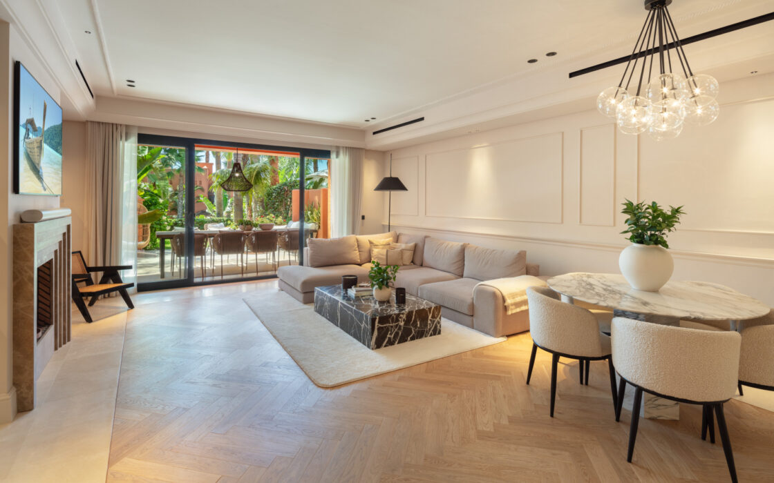 Таунхаус с террасой на Золотой Миле, 213 кв.м, 4 спальни