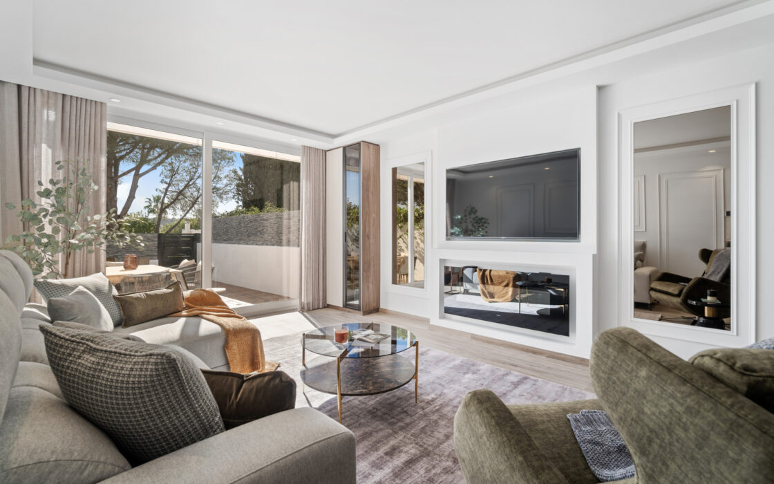 Изысканный таунхаус 240 кв.м в Алохе, терраса и мебель