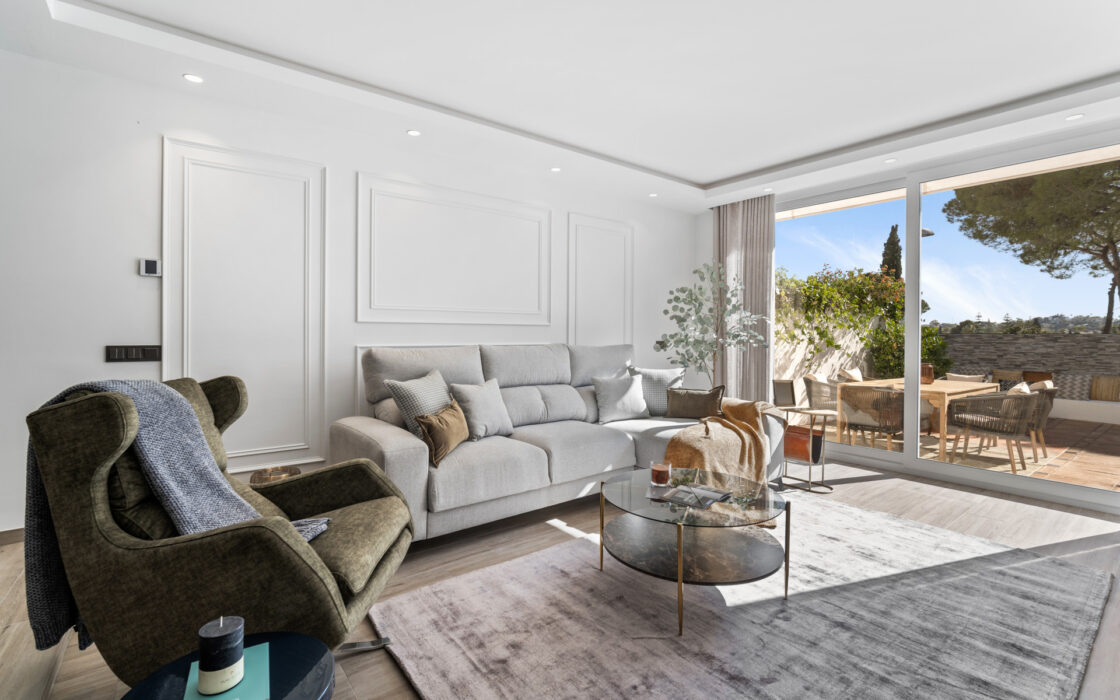 Изысканный таунхаус 240 кв.м в Алохе, терраса и мебель