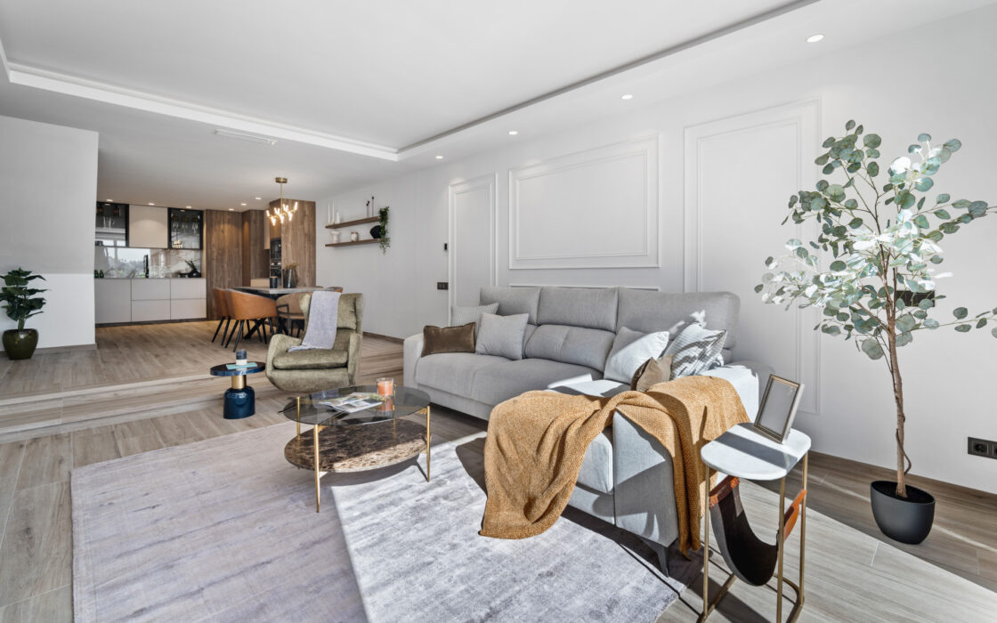 Изысканный таунхаус 240 кв.м в Алохе, терраса и мебель