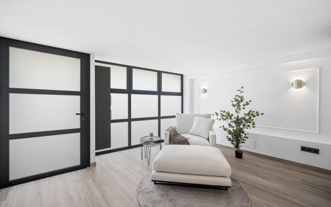 Изысканный таунхаус 240 кв.м в Алохе, терраса и мебель