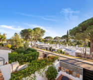 Изысканный таунхаус 240 кв.м в Алохе, терраса и мебель