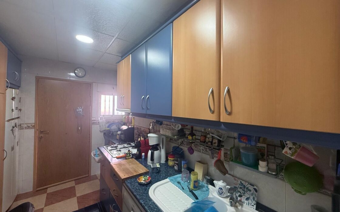 Дом в Торревьехе 230 кв.м, 4 комнаты, с мебелью