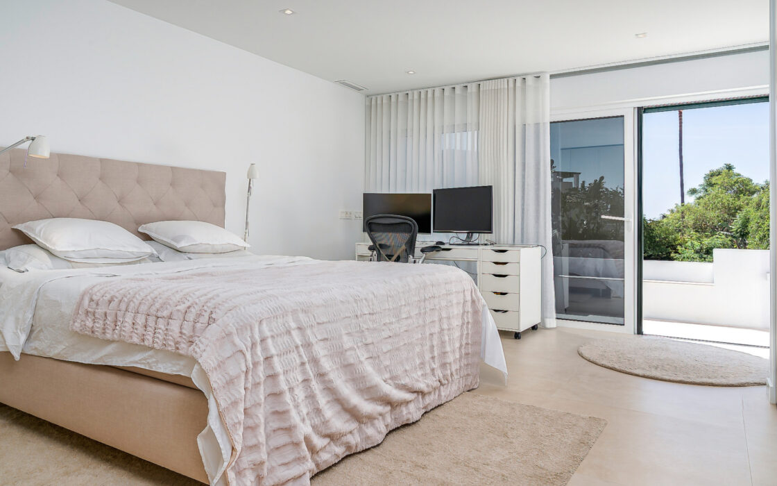 Элегантный таунхаус с террасой в Сан-Педро, 205 кв.м