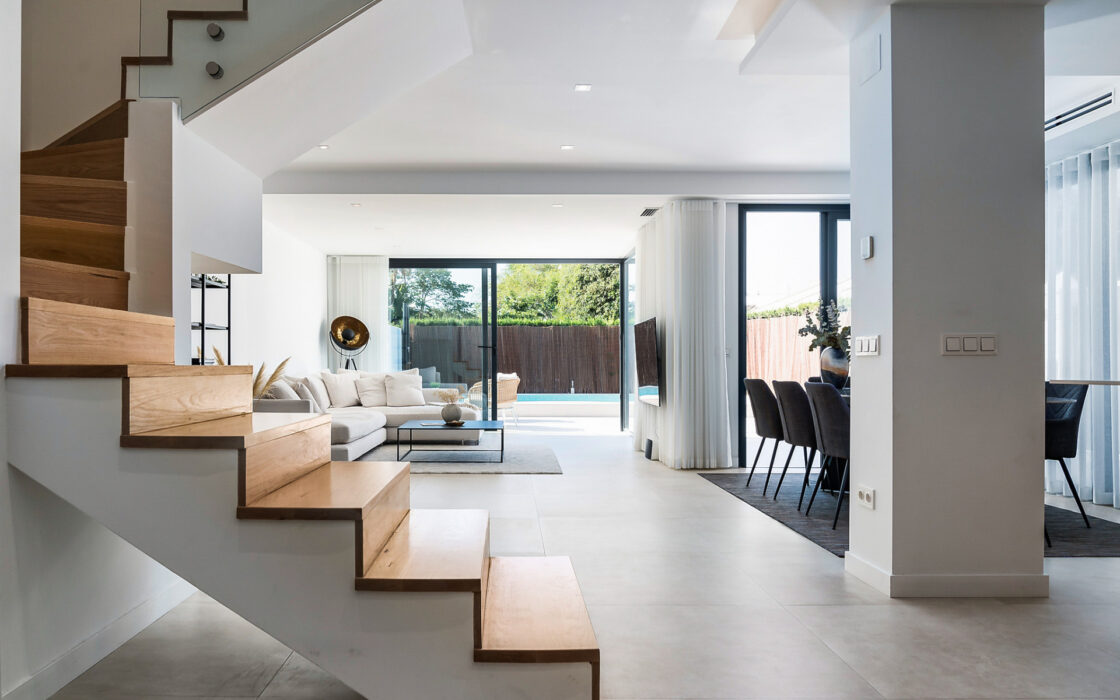 Элегантный таунхаус с террасой в Сан-Педро, 205 кв.м