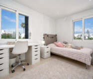 Элегантный таунхаус с террасой в Сан-Педро, 205 кв.м