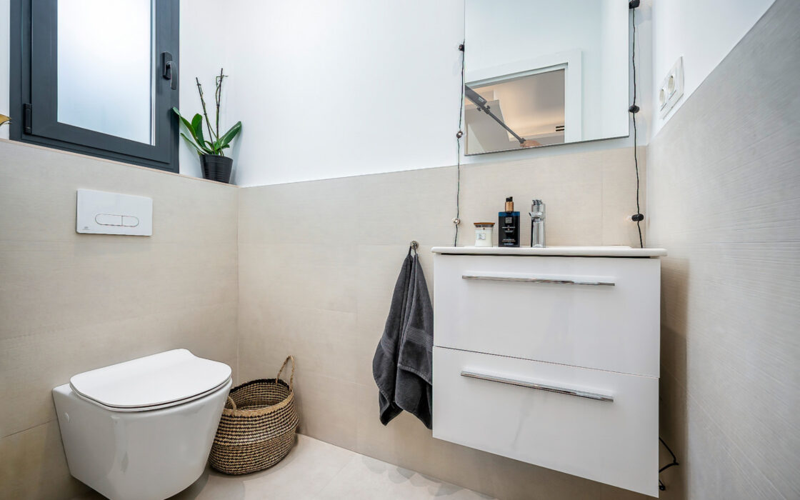 Элегантный таунхаус с террасой в Сан-Педро, 205 кв.м