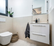 Элегантный таунхаус с террасой в Сан-Педро, 205 кв.м