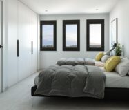 Нові вілли в Де́нії з терасою в 1800 м від пляжу