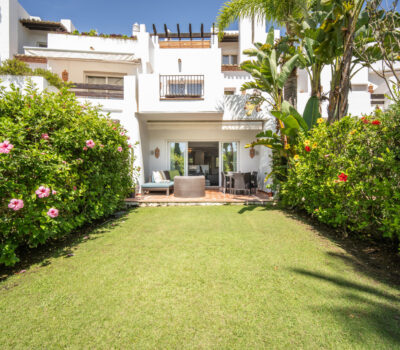 Таунхаус 3 спальні в Косталита з терасою 325 кв.м