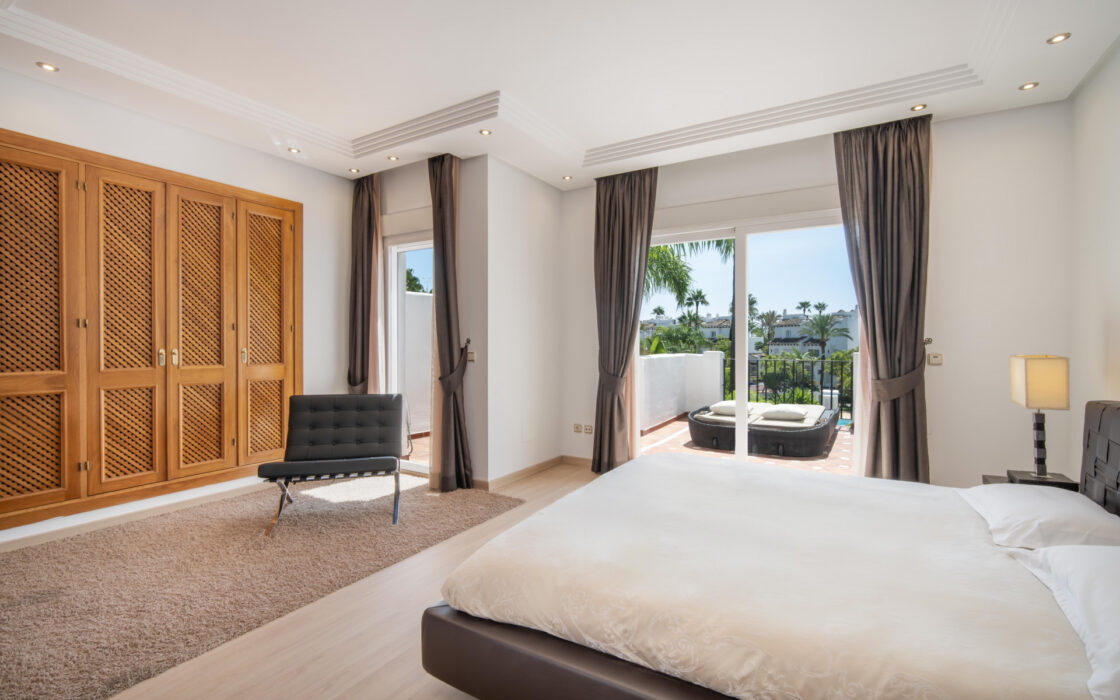 Таунхаус 3 спальни в Косталита с террасой 325 кв.м