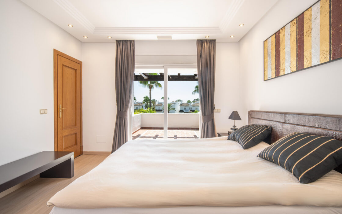 Таунхаус 3 спальни в Косталита с террасой 325 кв.м