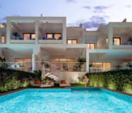 Таунхаус в Манильве 123.66 кв.м с террасой у моря