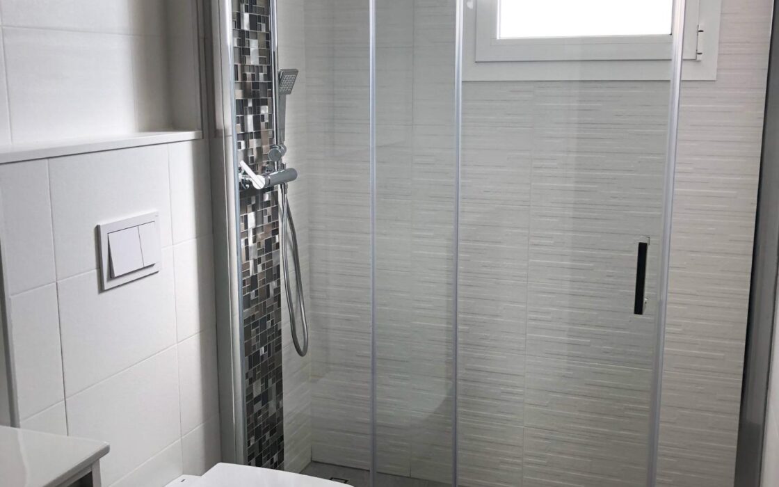 Дом 107 кв.м с террасой в Гран Алаканте у моря