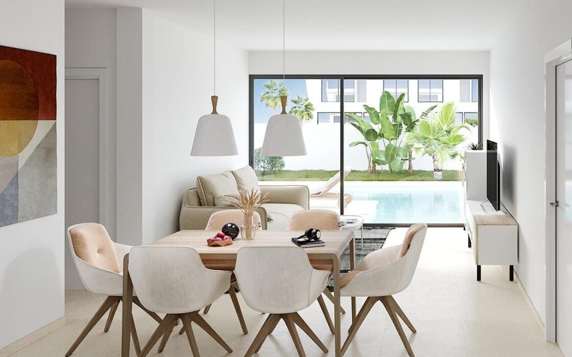 Дом 107 кв.м с террасой в Гран Алаканте у моря