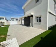 Дом 107 кв.м с террасой в Гран Алаканте у моря