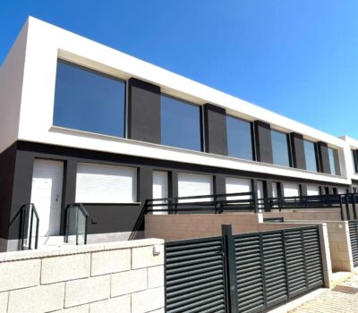 Будинок в Гран Алаканте 75 кв.м з терасою та басейном