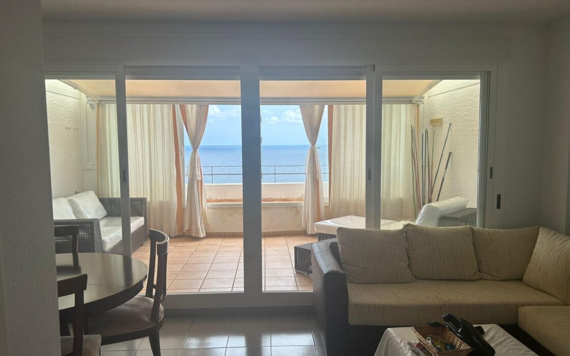 Дуплекс с видом на море в Бенидорме, 2 спальни, 110 кв.м.