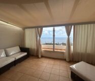 Дуплекс с видом на море в Бенидорме, 2 спальни, 110 кв.м.