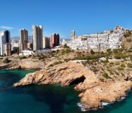 Дуплекс с видом на море в Бенидорме, 2 спальни, 110 кв.м.