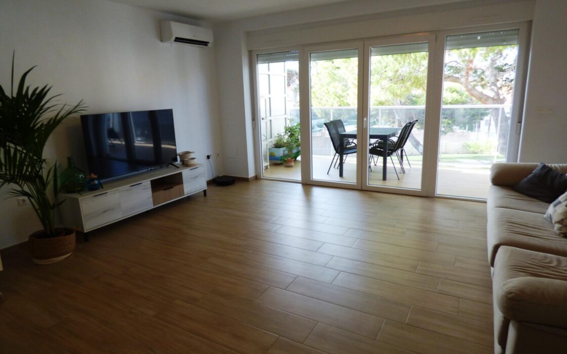 Апартаменты в San Juan Playa у моря, 120 кв.м, 4 комнаты