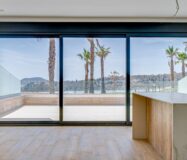 Новий дуплекс у Фінестраті 228 кв.м з терасами біля моря