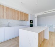 Новий дуплекс у Фінестраті 228 кв.м з терасами біля моря