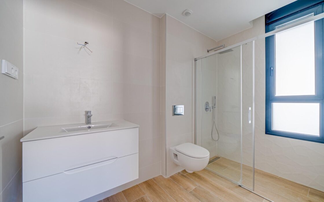 Новий дуплекс у Фінестраті 228 кв.м з терасами біля моря