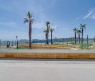 Новий дуплекс у Фінестраті 228 кв.м з терасами біля моря