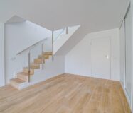 Новий дуплекс у Фінестраті 228 кв.м з терасами біля моря