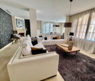 Очаровательная вилла в Сьерра-Кортина с бассейном 195 кв.м