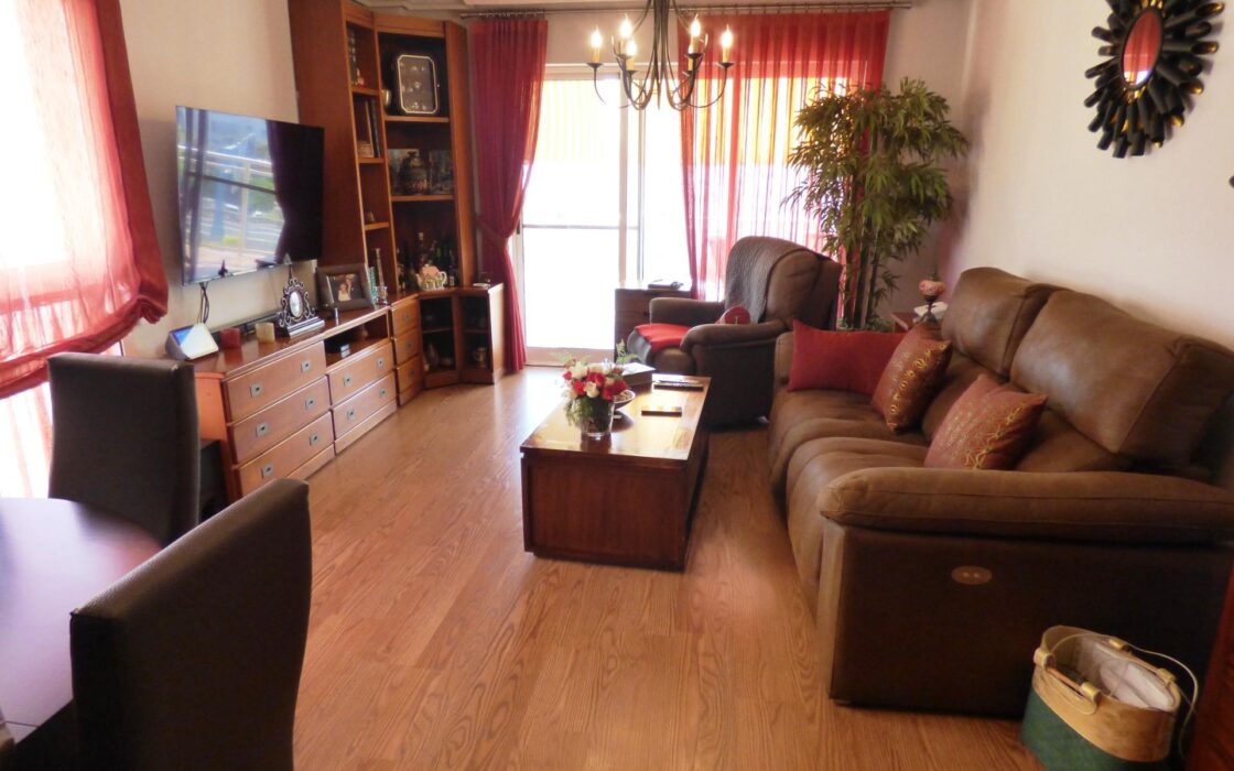 Апартаменти в Аліканте з видом на море 116 кв.м 4 кімнати