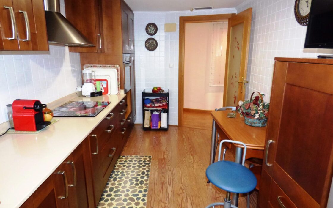 Апартаменти в Аліканте з видом на море 116 кв.м 4 кімнати