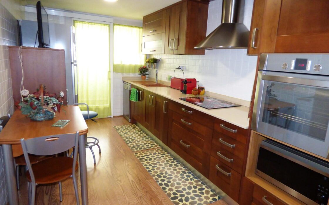 Апартаменти в Аліканте з видом на море 116 кв.м 4 кімнати