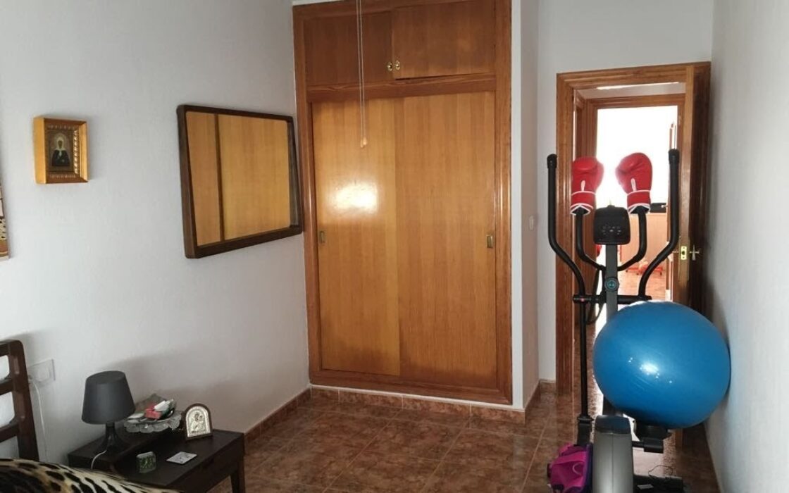 Дуплекс в Лос Альказарес, 3 спальни, 5 мин до пляжа