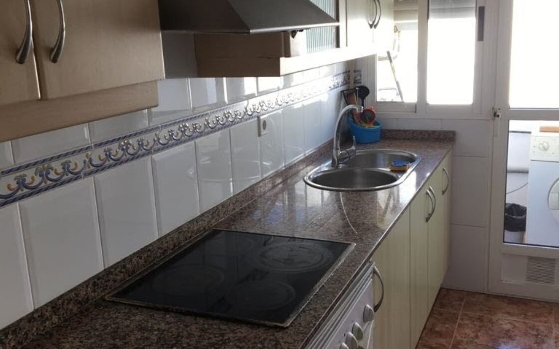 Дуплекс в Лос Альказарес, 3 спальни, 5 мин до пляжа