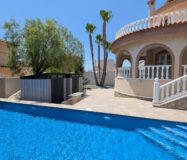 Будинок в Рохалесі 500 кв.м з басейном на Costa Blanca