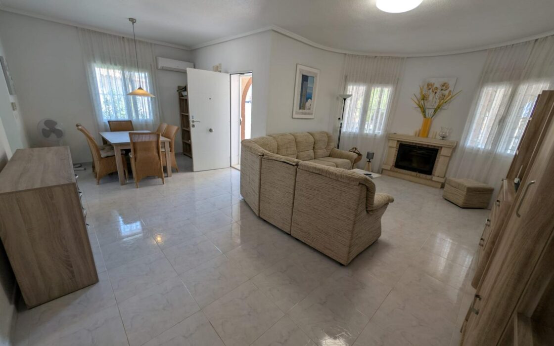 Будинок в Рохалесі 500 кв.м з басейном на Costa Blanca